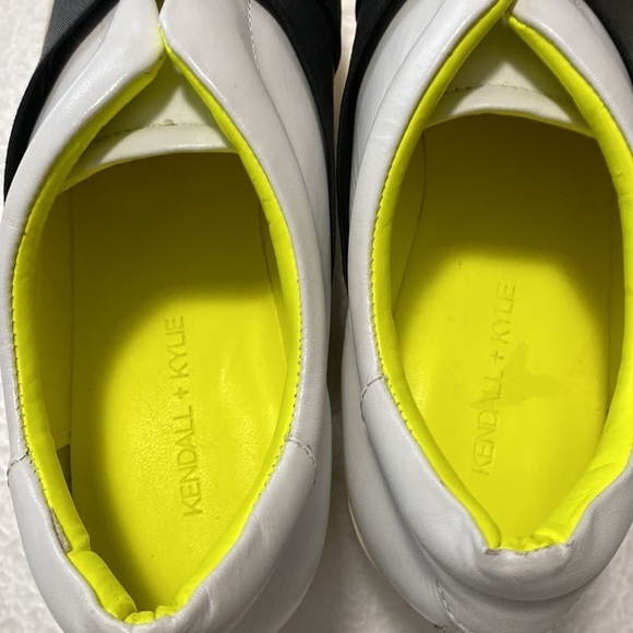 9.5 KENDALL AND KYLIE Tasha platform slip on sneakers - Picture 9 of 13